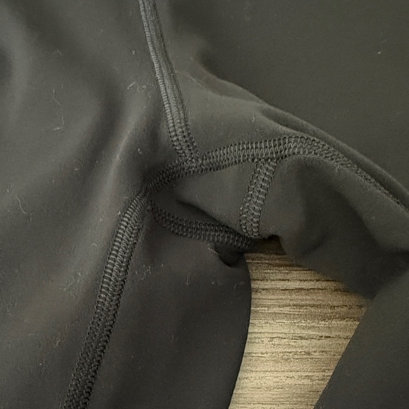 Like New Lululemon Groove High-Rise Flared Black Pants Size 6 - Picture 2 of 5